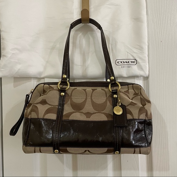 Coach Handbags - Coach shoulder bag purse